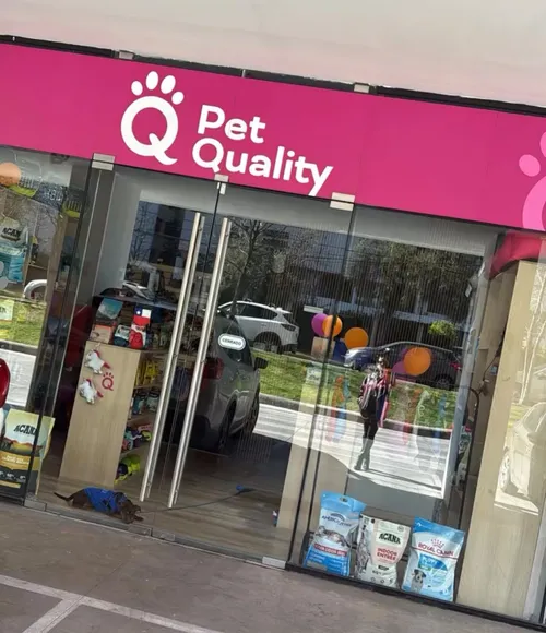 Fachada de Pet Quality, Lo Barnechea